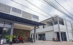 RedDoorz Plus @ Kalpataru